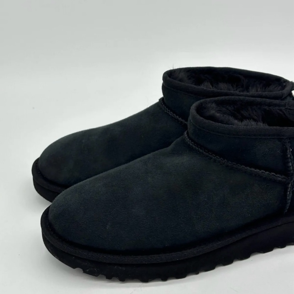 Black ultra mini Uggs